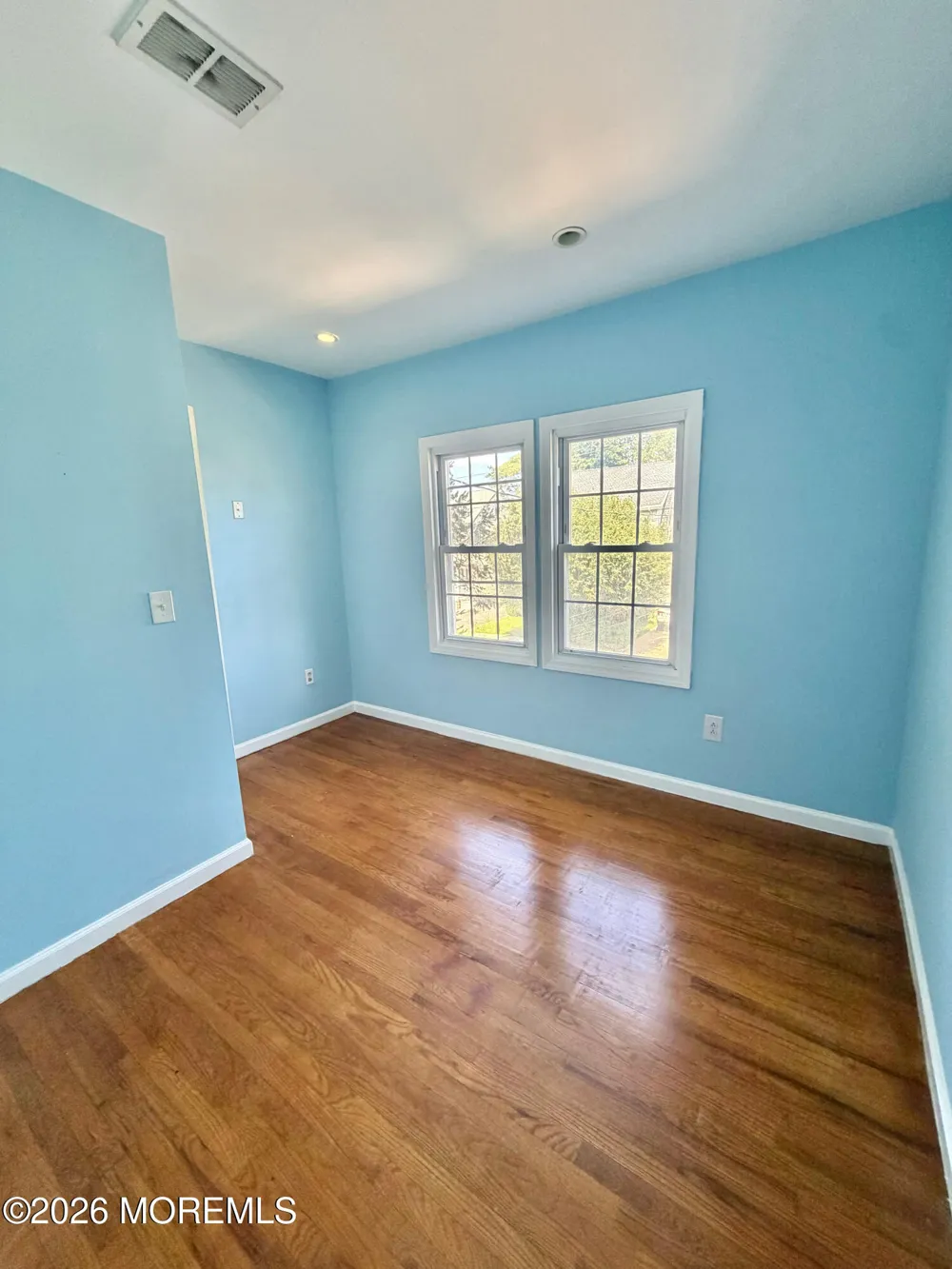 4042 Raymond Terrace Elizabeth, NJ 07208