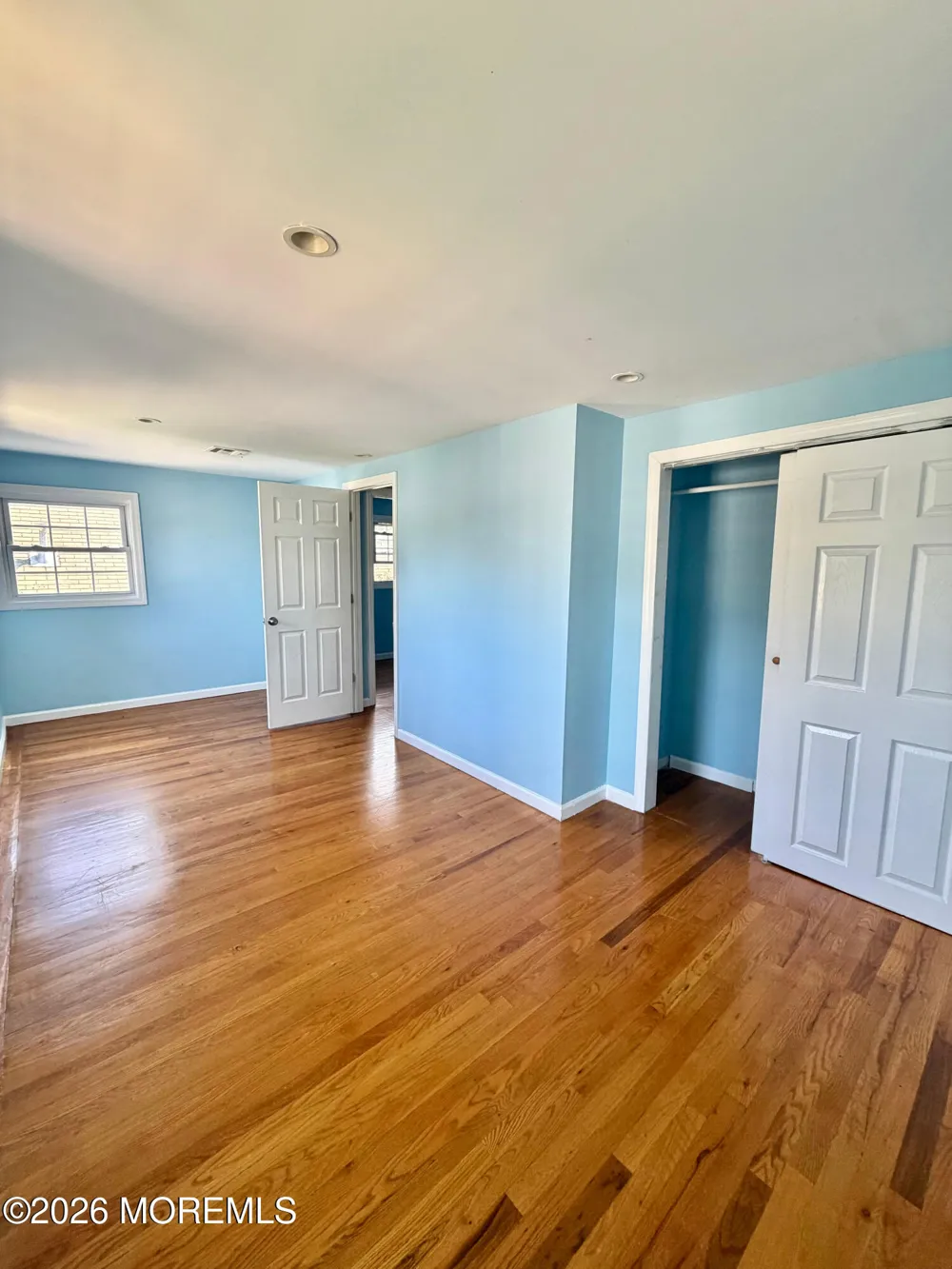 4042 Raymond Terrace Elizabeth, NJ 07208