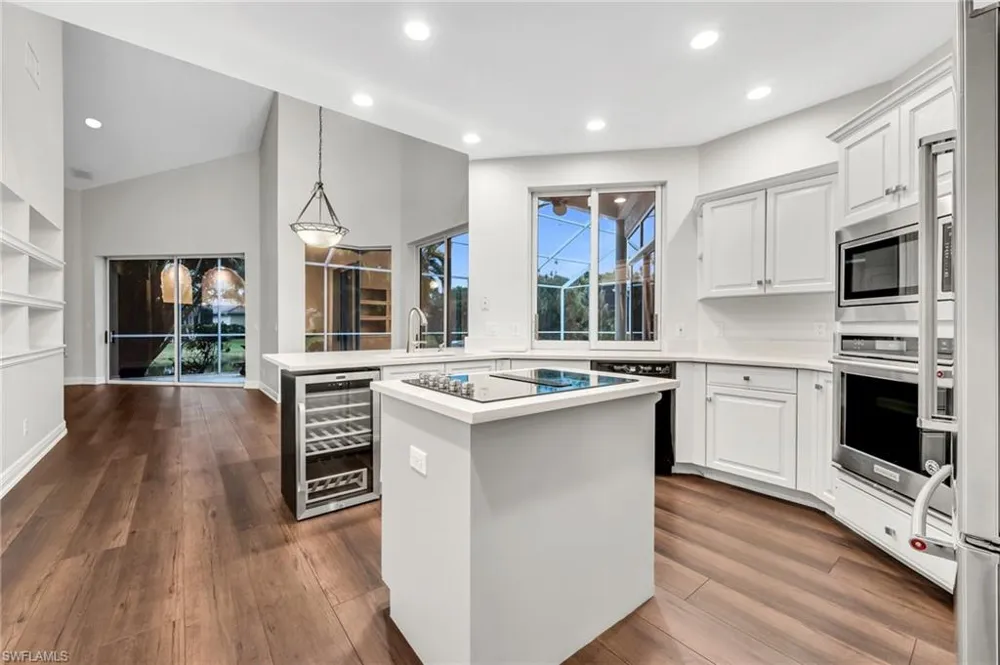 9736 Wilshire Lakes Boulevard Naples, FL 34109
