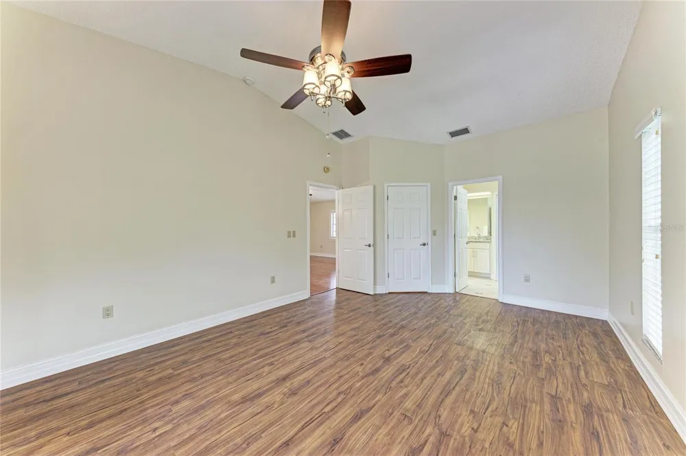 212 68TH STREET NW Bradenton, FL 34209