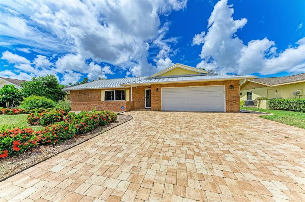 212 68TH STREET NW Bradenton, FL 34209