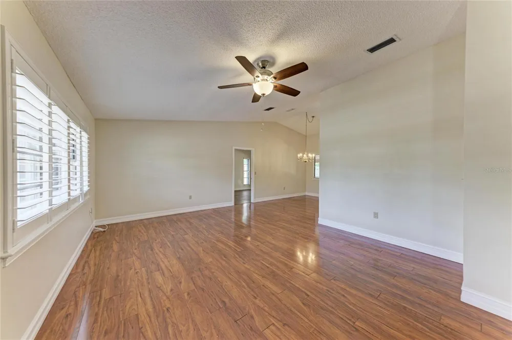 212 68TH STREET NW Bradenton, FL 34209