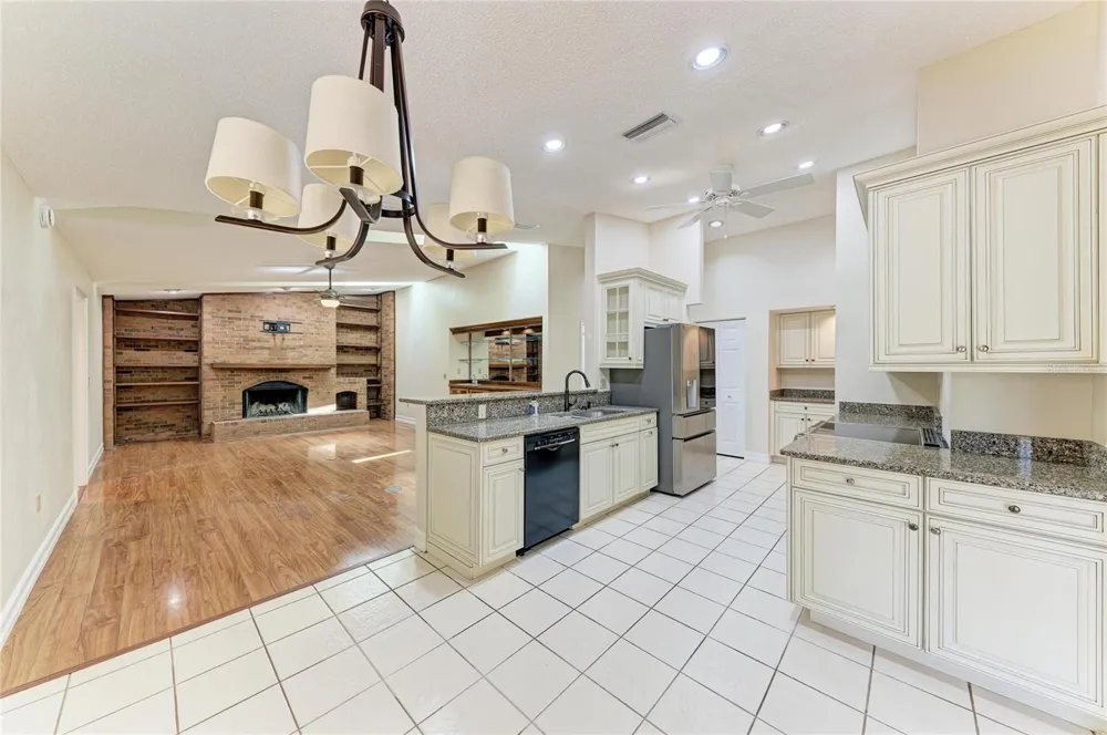212 68TH STREET NW Bradenton, FL 34209