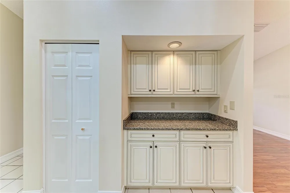 212 68TH STREET NW Bradenton, FL 34209