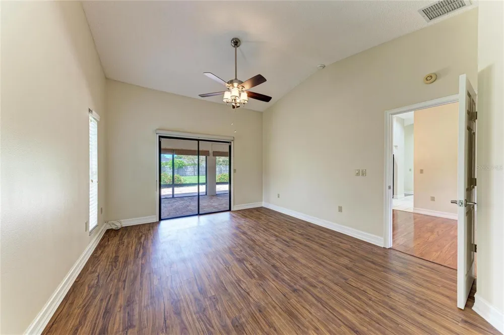 212 68TH STREET NW Bradenton, FL 34209