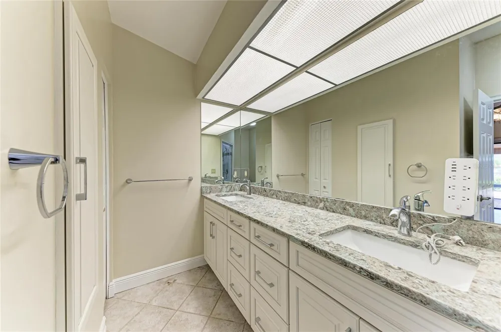 212 68TH STREET NW Bradenton, FL 34209