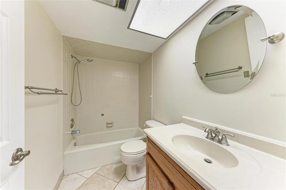 212 68TH STREET NW Bradenton, FL 34209