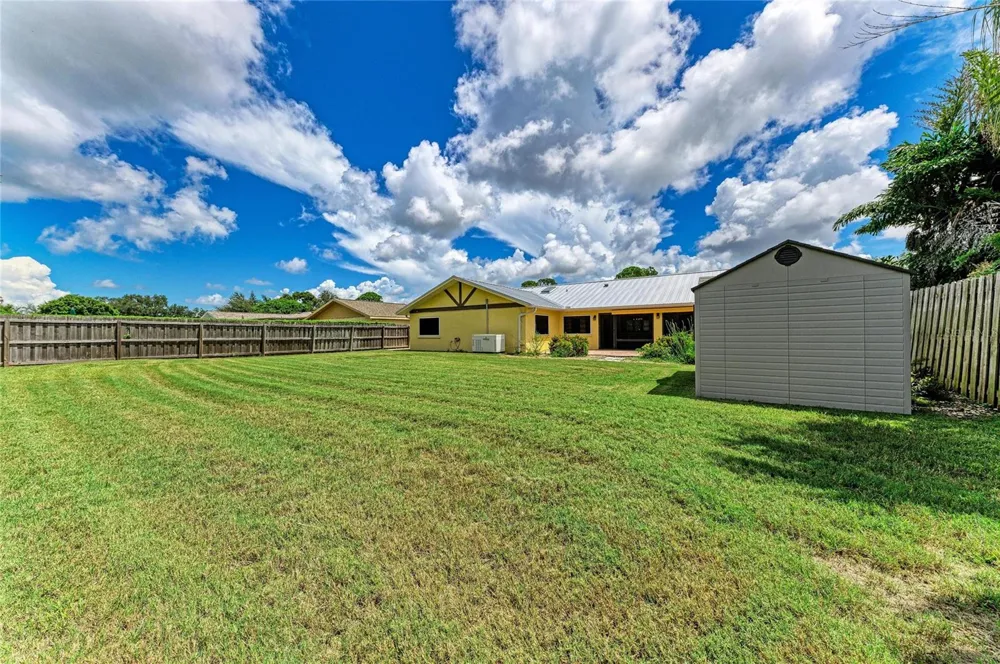 212 68TH STREET NW Bradenton, FL 34209