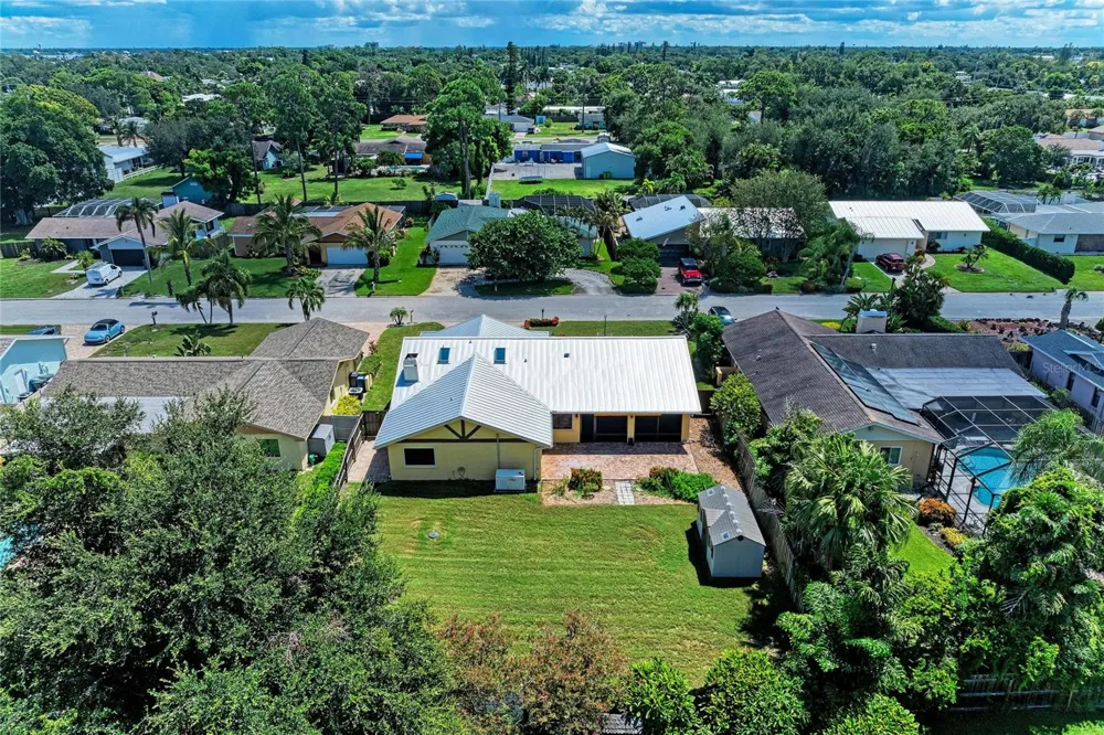 212 68TH STREET NW Bradenton, FL 34209