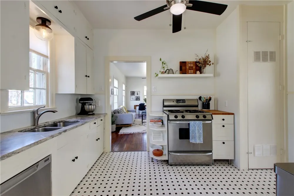 5114 Avenue G Avenue #A Austin, TX 78751