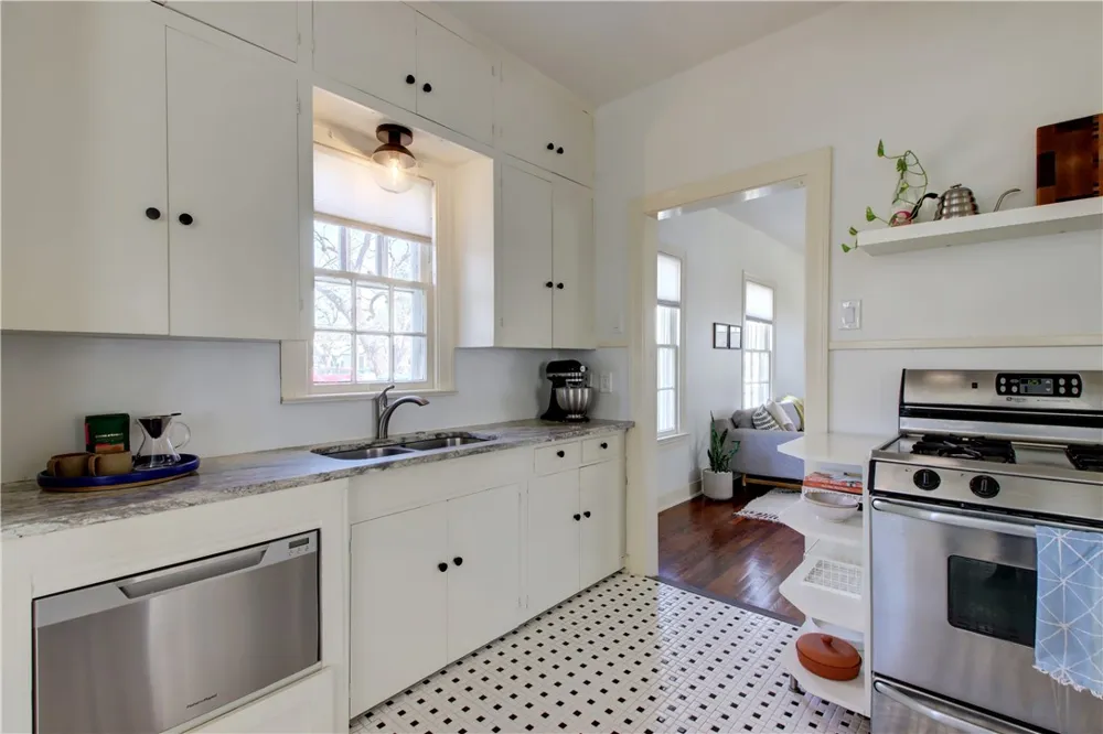 5114 Avenue G Avenue #A Austin, TX 78751