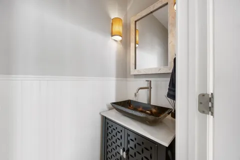 1910 Rue De St Tropez #6