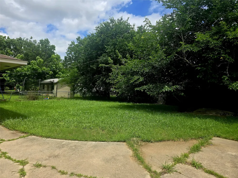 506 Meadow Drive Gainesville, TX 76240