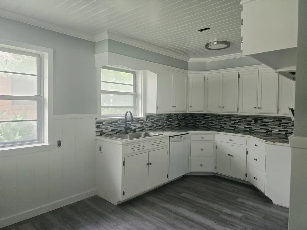 506 Meadow Drive Gainesville, TX 76240