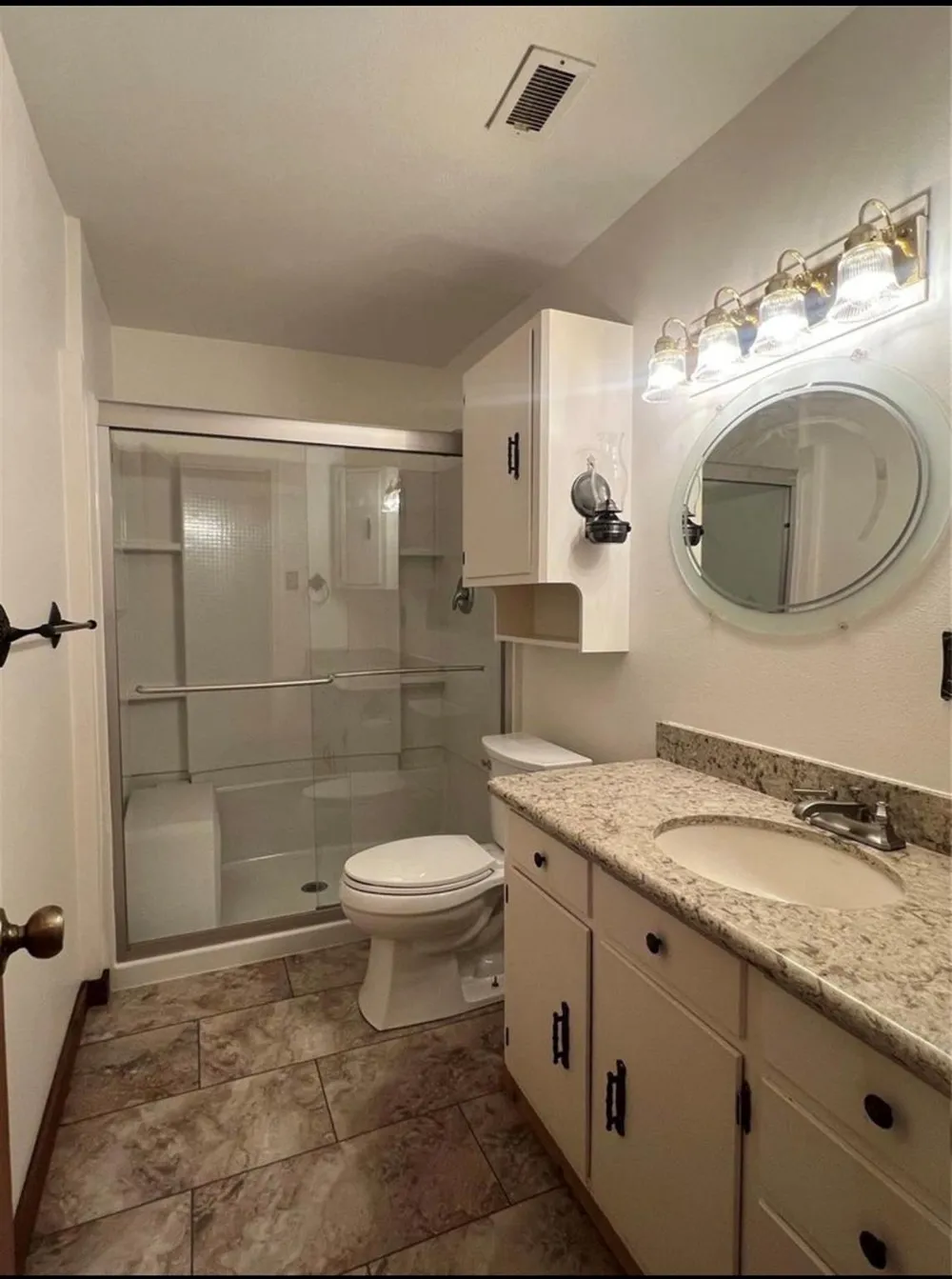 2 Lee Drive Huntsville, TX 77320
