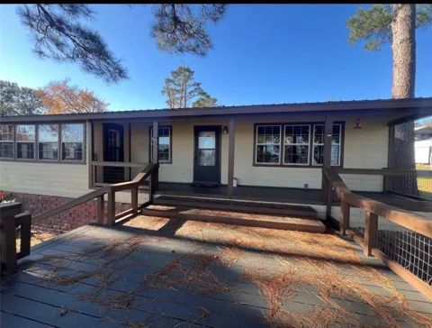 2 Lee Drive