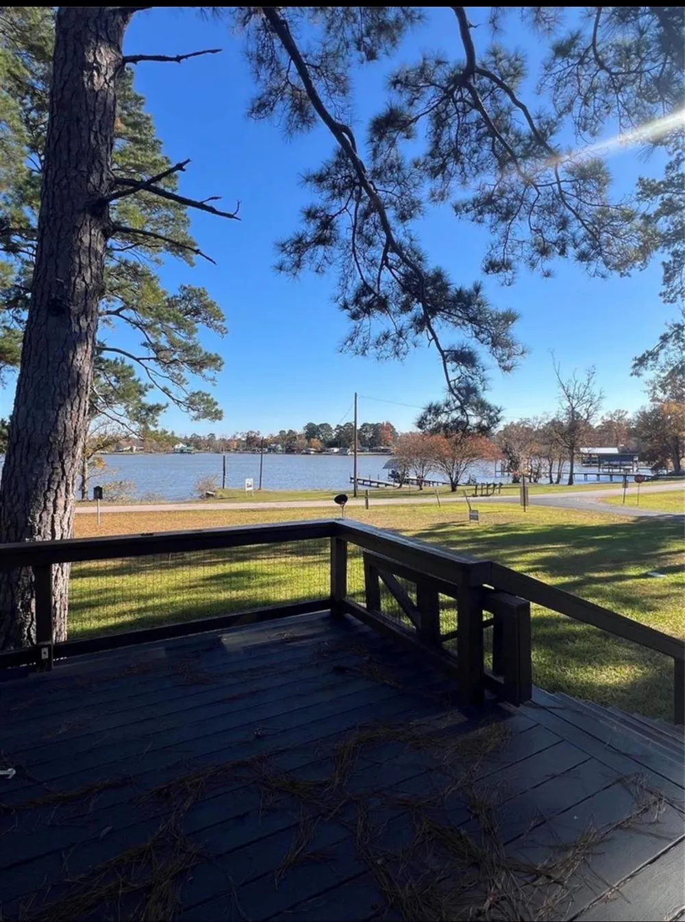 2 Lee Drive Huntsville, TX 77320