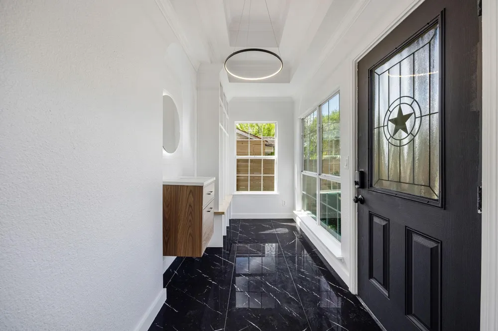 1310 Walton Street Houston, TX 77009