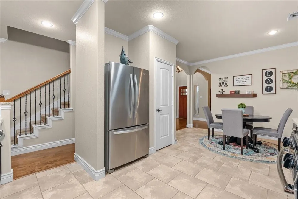 18111 Russett Green Drive Tomball, TX 77377