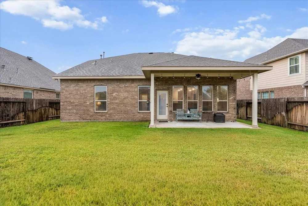 18111 Russett Green Drive Tomball, TX 77377