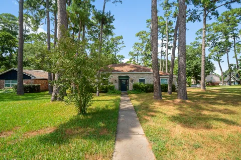 6506 Glenn Lakes Drive