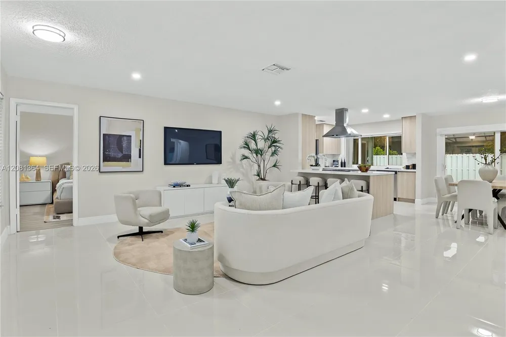 11940 NW 29th Mnr Sunrise, FL 33323