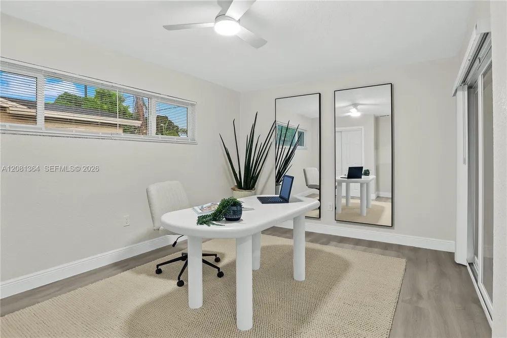 11940 NW 29th Mnr Sunrise, FL 33323