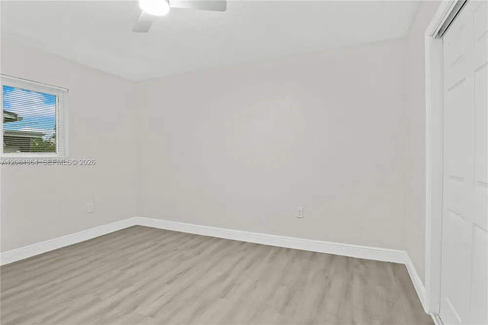11940 NW 29th Mnr Sunrise, FL 33323