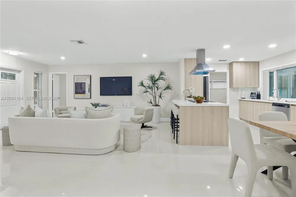 11940 NW 29th Mnr Sunrise, FL 33323