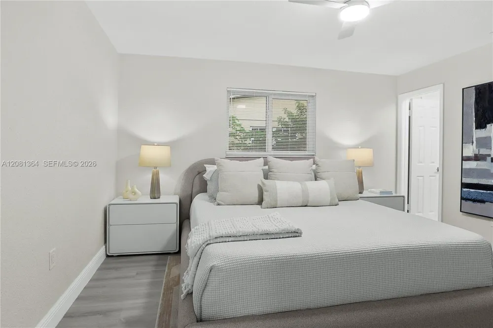 11940 NW 29th Mnr Sunrise, FL 33323
