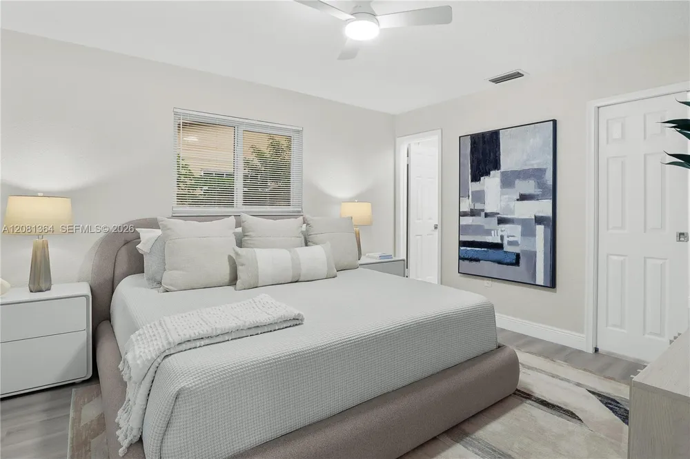 11940 NW 29th Mnr Sunrise, FL 33323