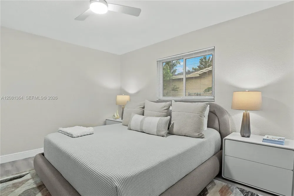 11940 NW 29th Mnr Sunrise, FL 33323