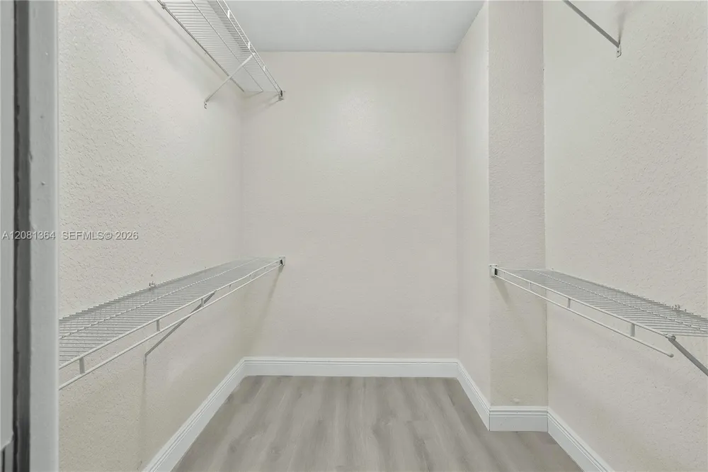 11940 NW 29th Mnr Sunrise, FL 33323