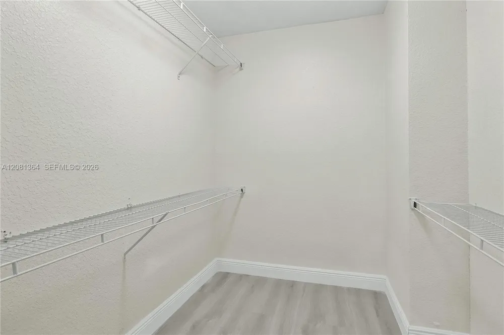 11940 NW 29th Mnr Sunrise, FL 33323