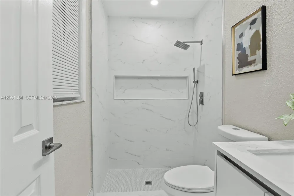11940 NW 29th Mnr Sunrise, FL 33323