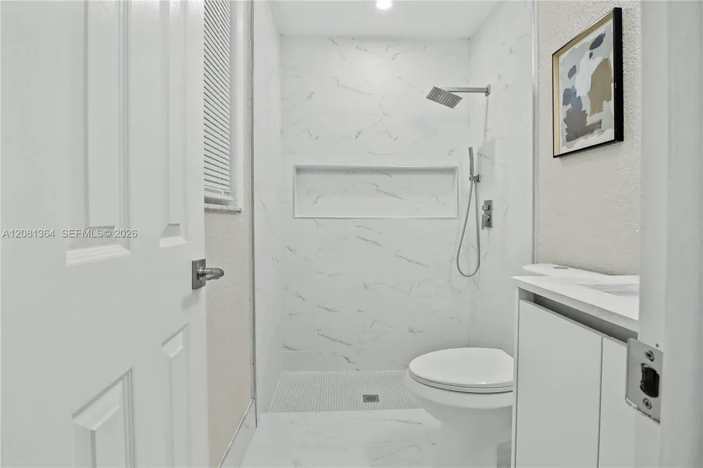 11940 NW 29th Mnr Sunrise, FL 33323