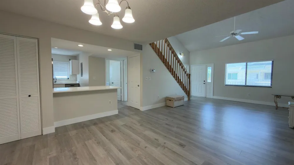 160 BELLA VISTA COURT #60 Jupiter, FL 33477