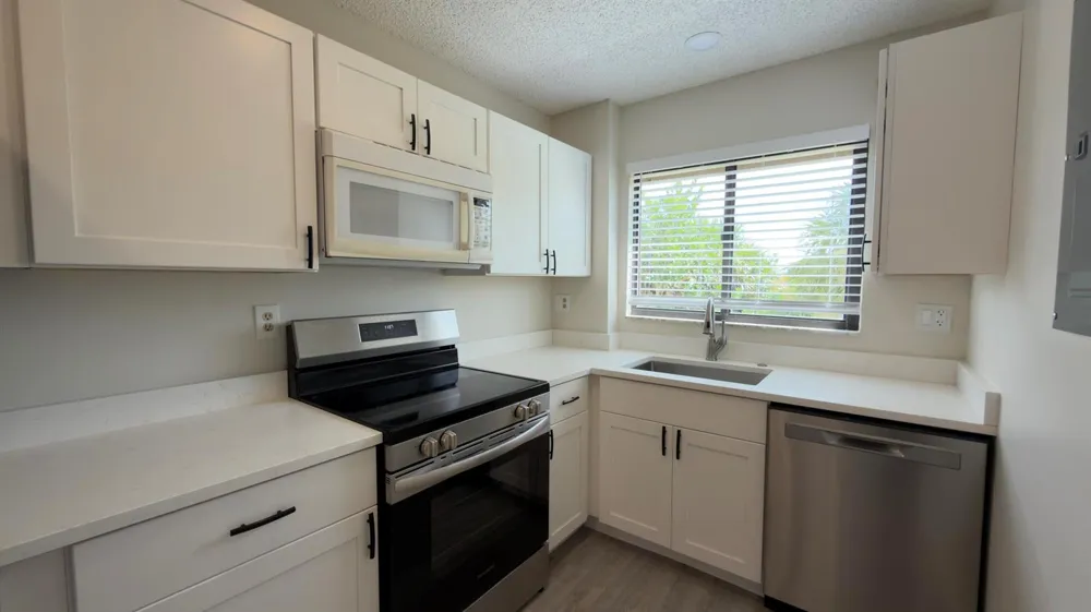 160 BELLA VISTA COURT #60 Jupiter, FL 33477