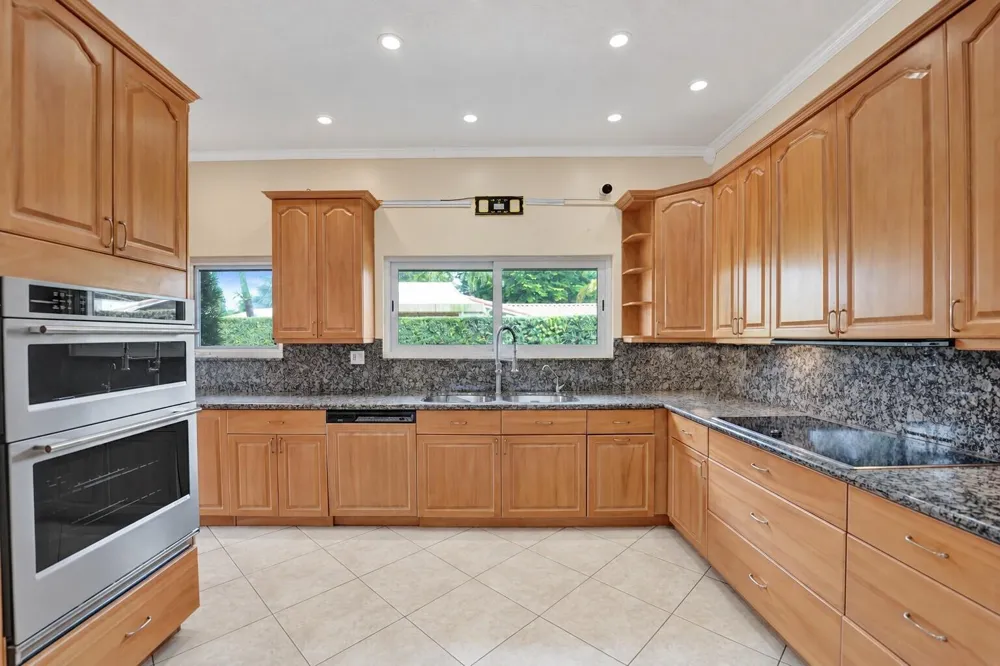 2001 Intracoastal Drive Fort Lauderdale, FL 33305