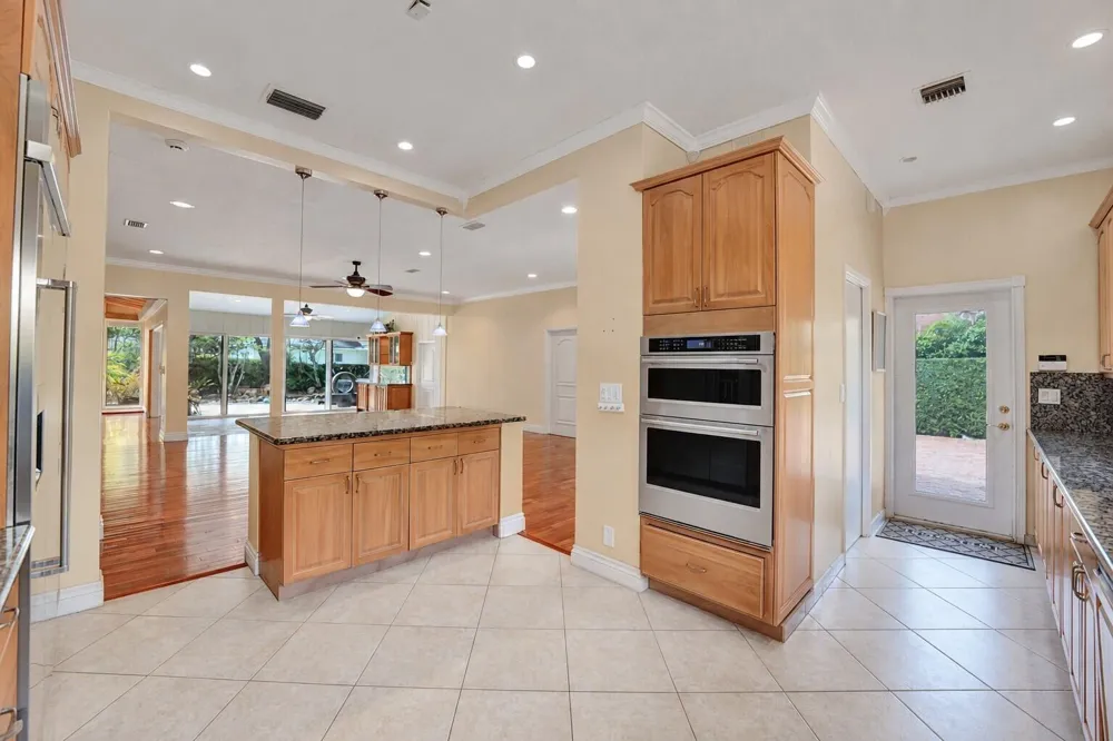2001 Intracoastal Drive Fort Lauderdale, FL 33305