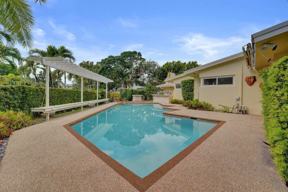 2001 Intracoastal Drive Fort Lauderdale, FL 33305