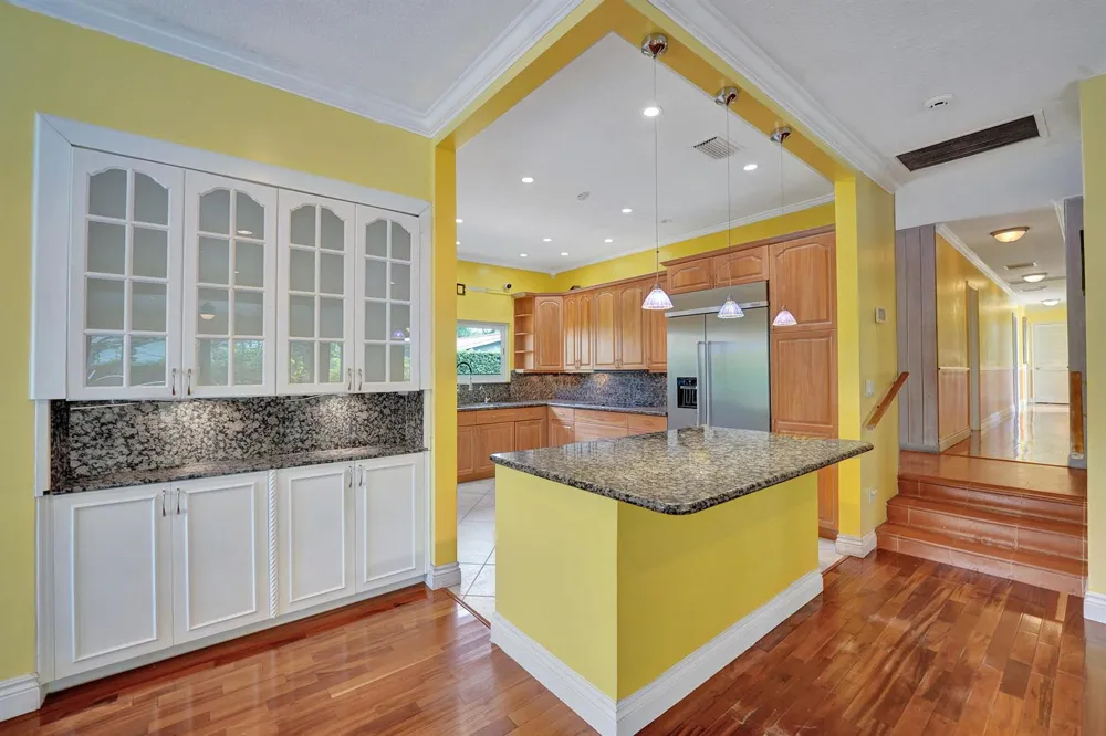 2001 Intracoastal Drive Fort Lauderdale, FL 33305
