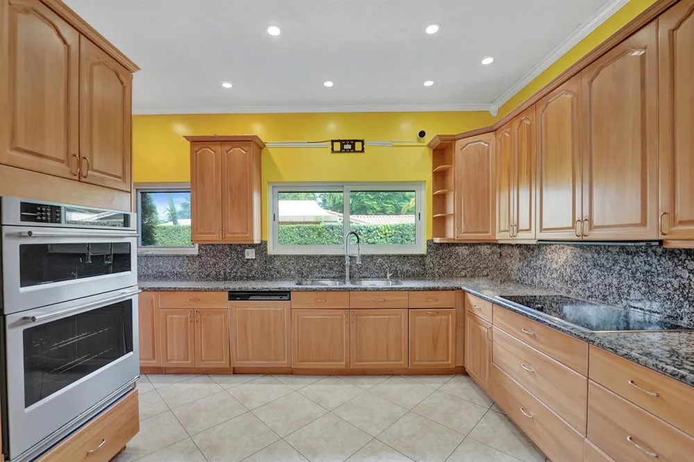 2001 Intracoastal Drive Fort Lauderdale, FL 33305