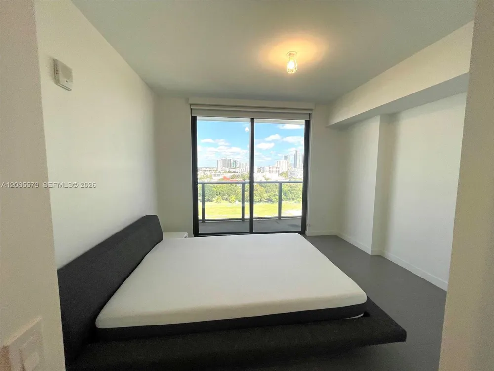 1600 NE 1st Ave #1018 Miami, FL 33132