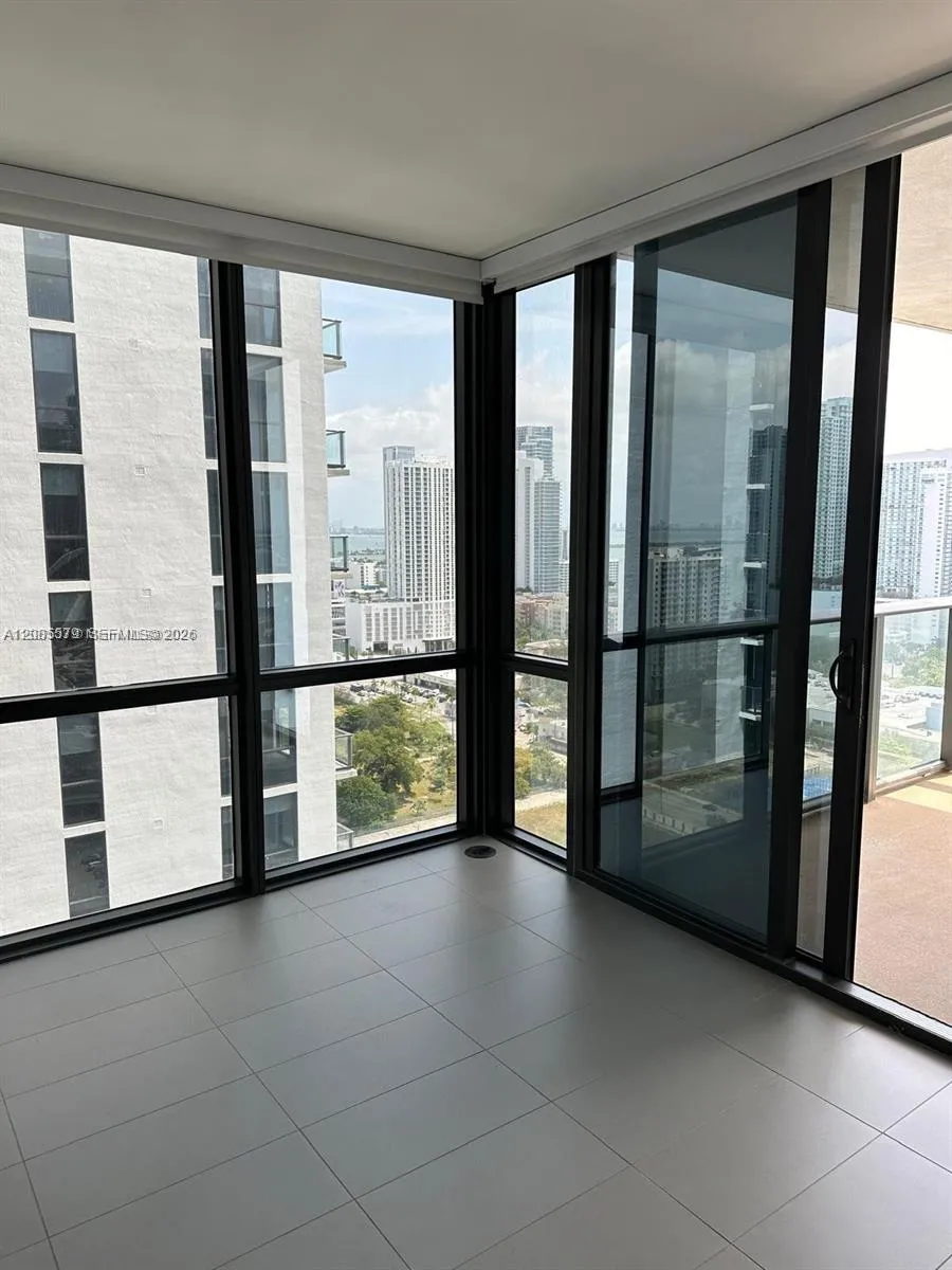 1600 NE 1st Ave #1018 Miami, FL 33132