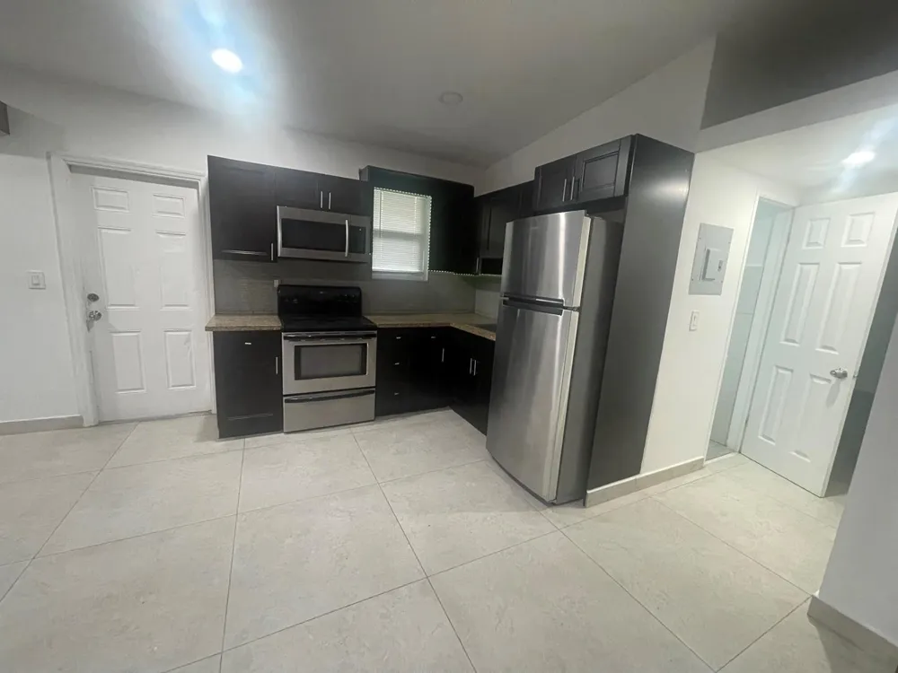 725 S 20TH AVENUE #1 Hollywood, FL 33020