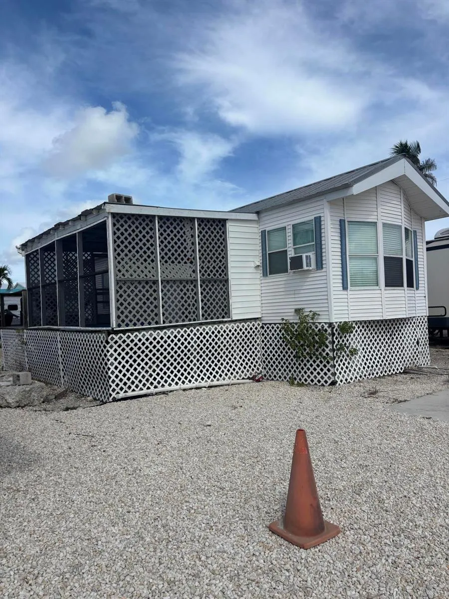36 E 2nd Street #p4 Key Largo, FL 33037