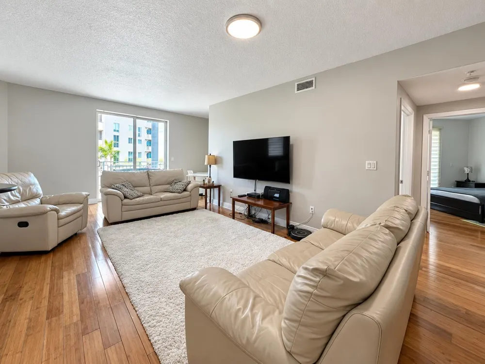 7270 SW 89th Street #C205 Miami, FL 33156