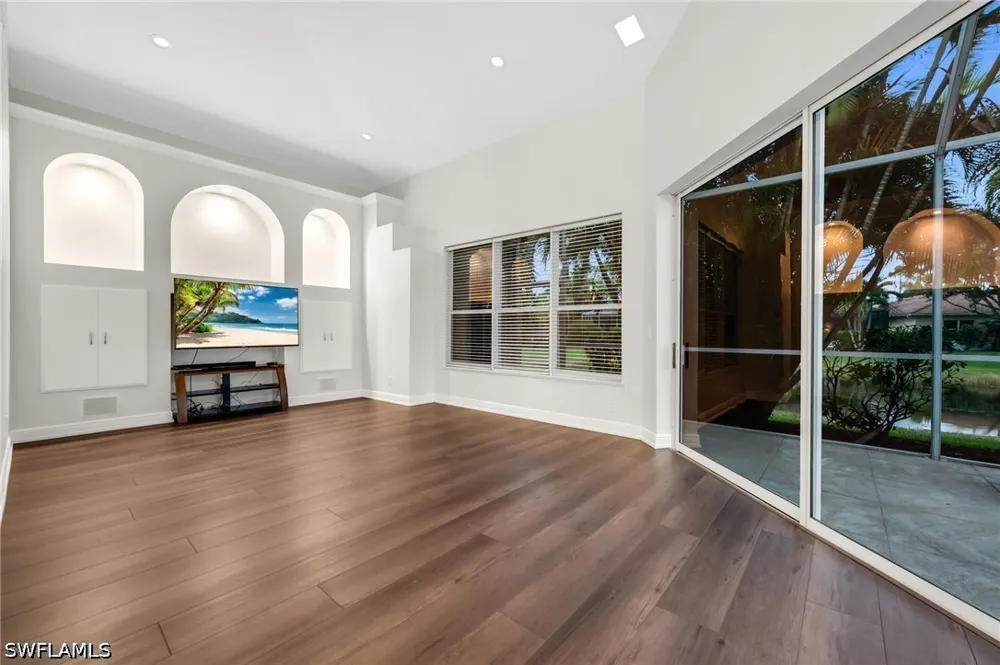 Wilshire Lakes Boulevard Naples, FL 34109