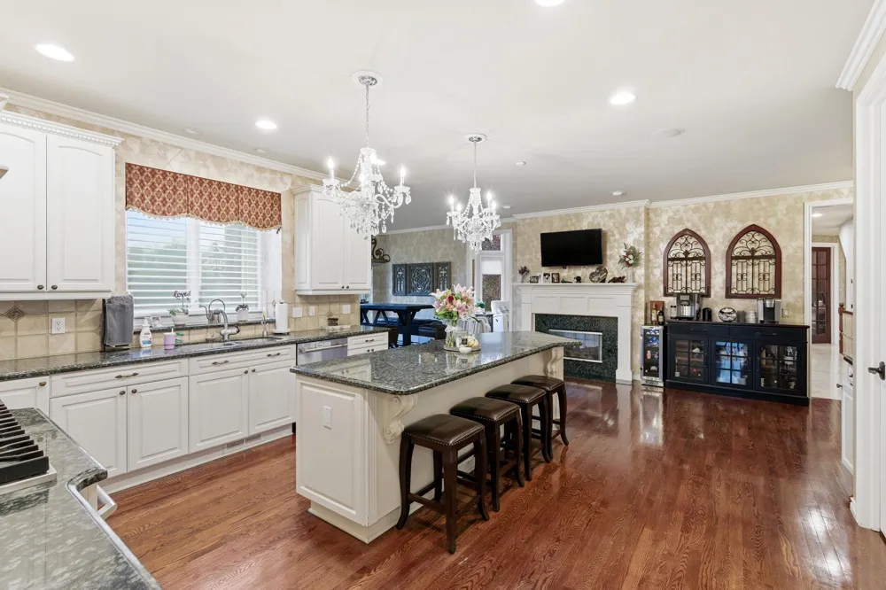 5520 Whitehall Boulevard Rochester, MI 48306